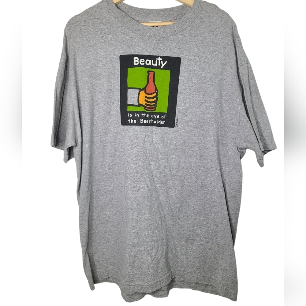 Mens graphic comedy Tee size XL- "Beauty is in the eye of the beerholder"